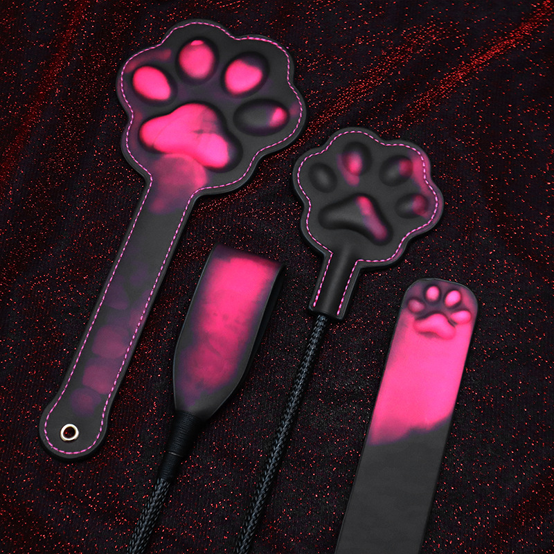Cat Toys - Сенсорная кожаная лопатка для шлепанья, меняющая